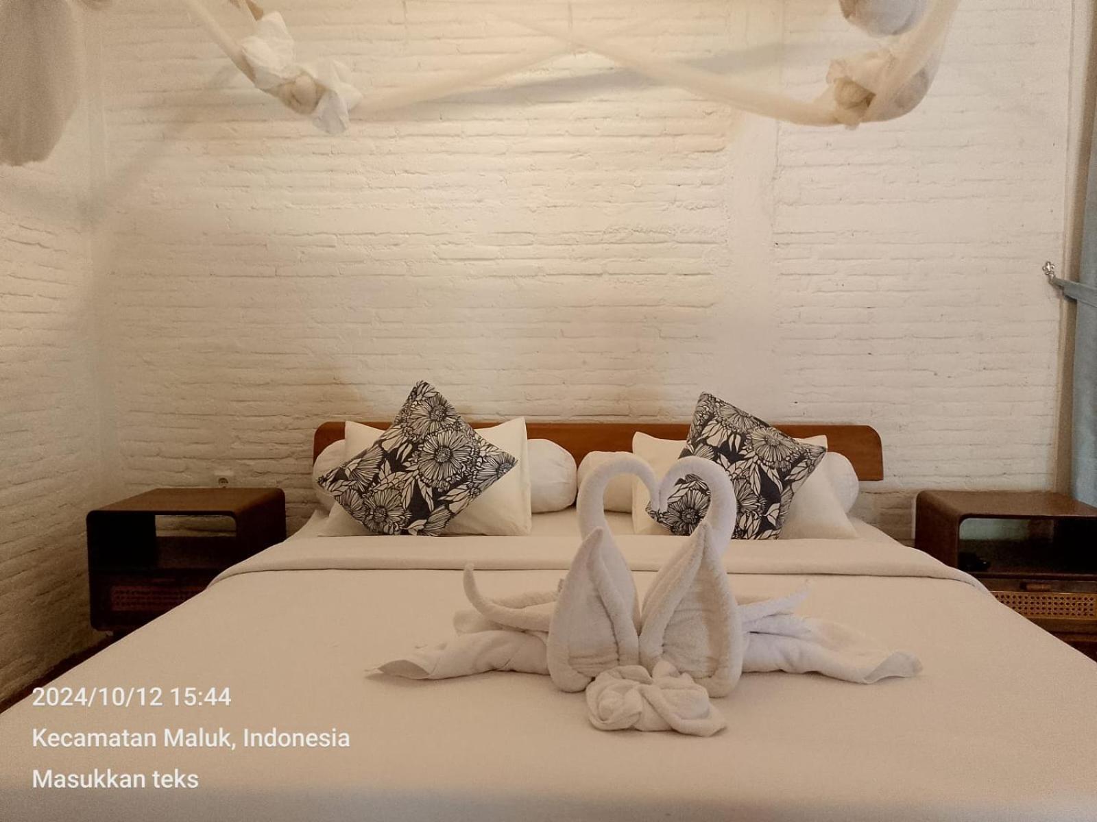 Pasir Putih Resort & Resto Maluk 外观 照片
